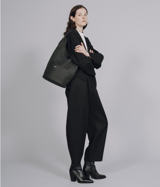 ROUND TROUSERS 詳細画像