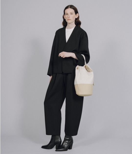 ROUND TROUSERS 詳細画像