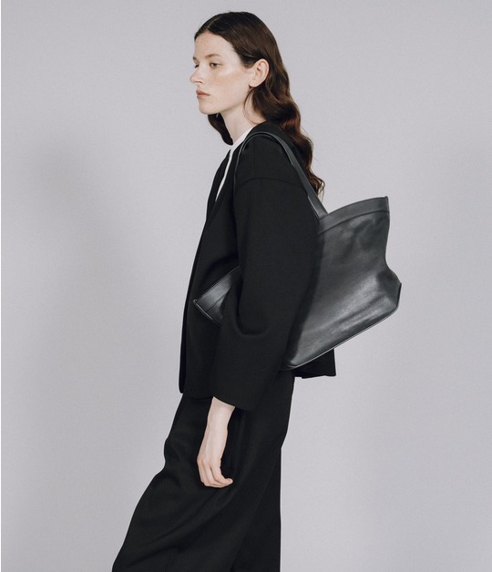 VOYAGE TOTE M 詳細画像