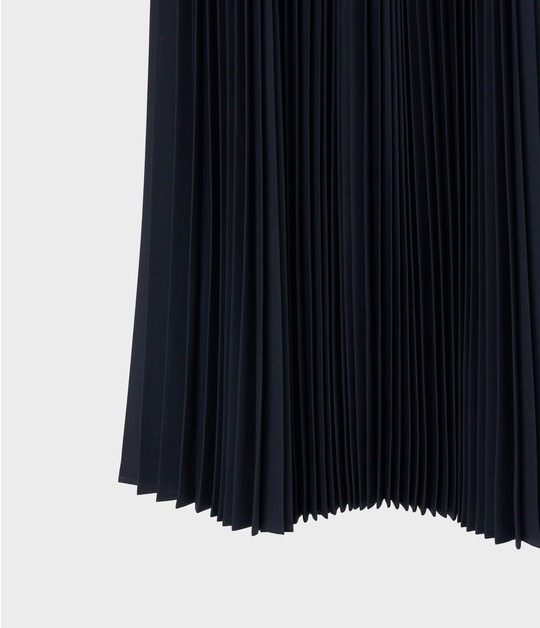 FAN PLEATS DRESS 詳細画像