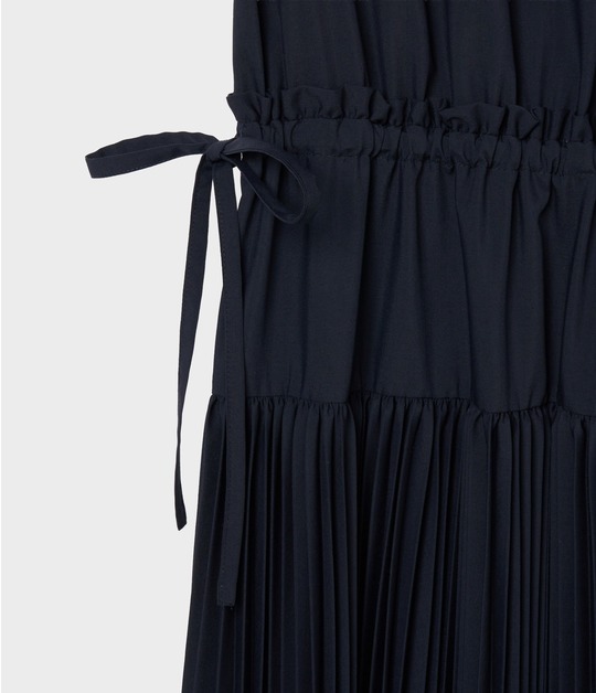 FAN PLEATS DRESS 詳細画像