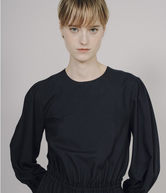 FAN PLEATS DRESS 詳細画像