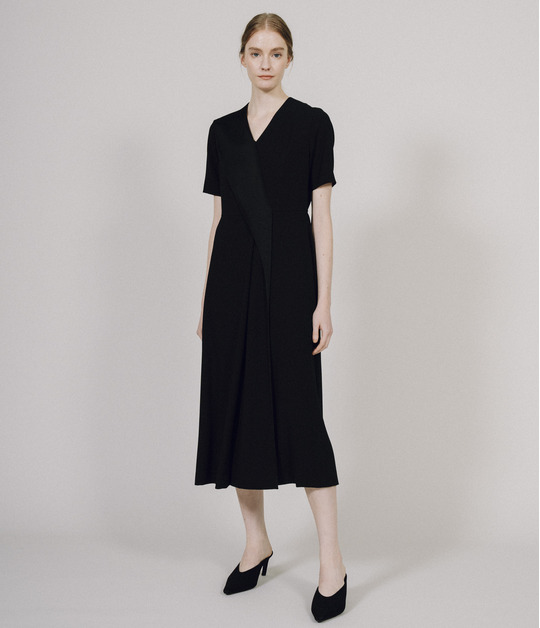 TURNBACK DRESS 詳細画像