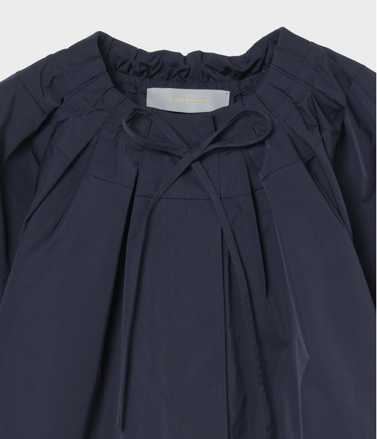 TUCKED TOP 詳細画像